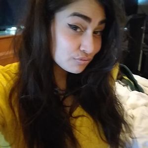 Meet your Posher, Elenore